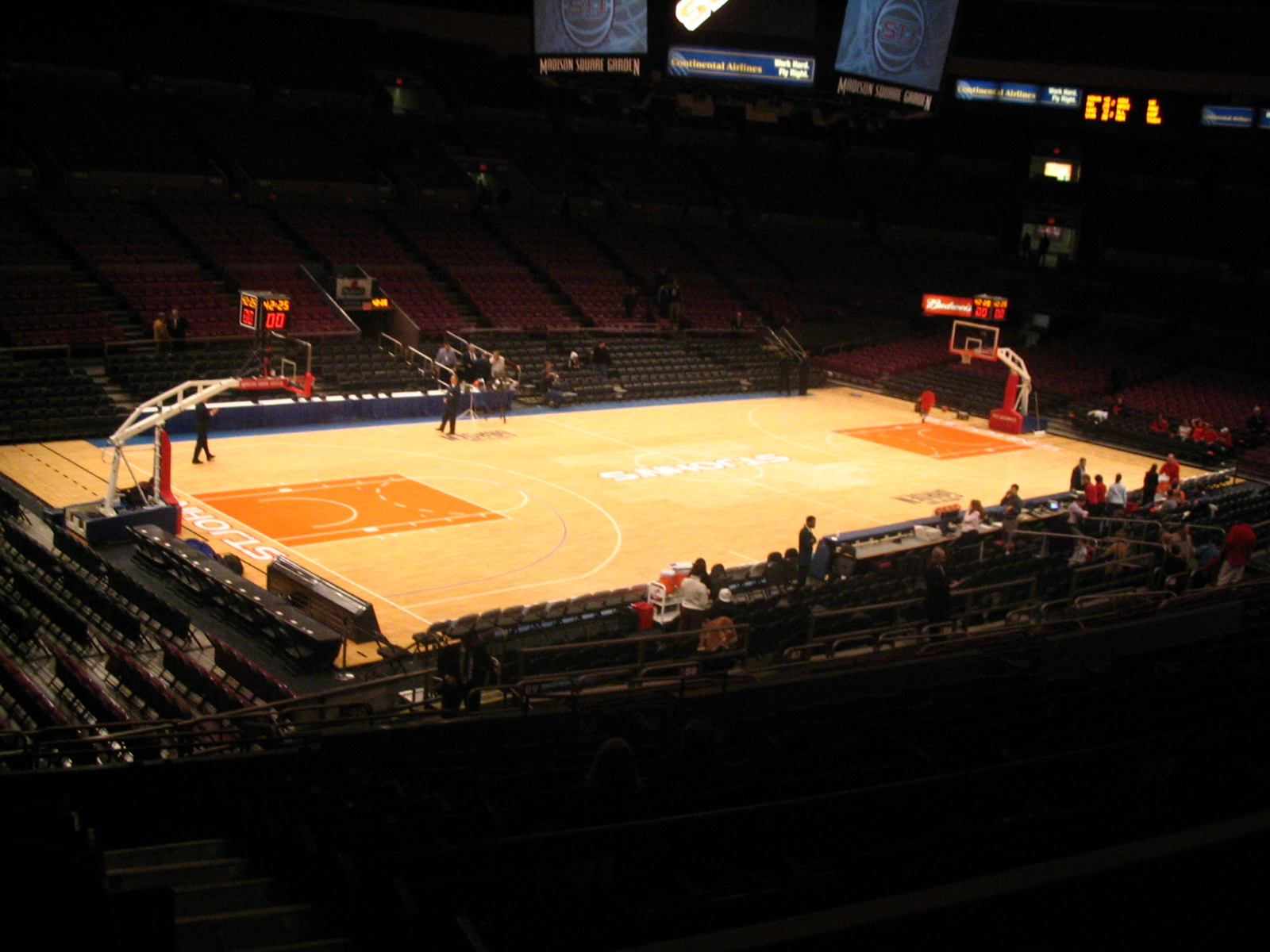 Campo da basket al Madison Square Garden, casa dei New York Knicks