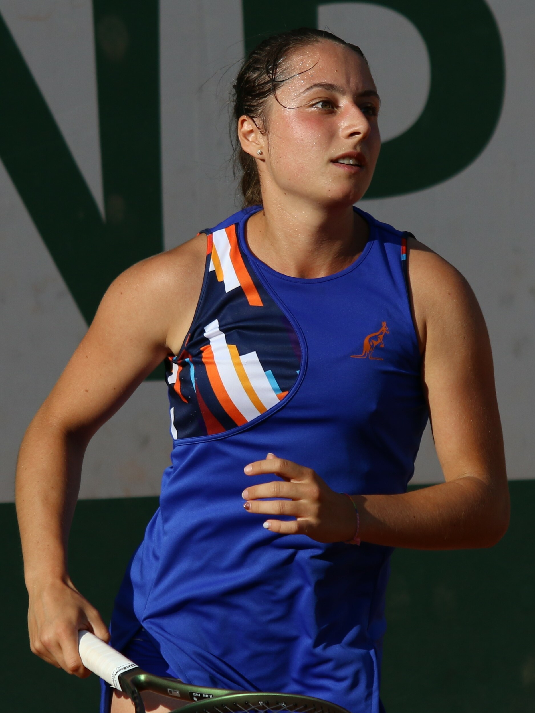 Elisabetta Cocciaretto in campo al Roland Garros 2022