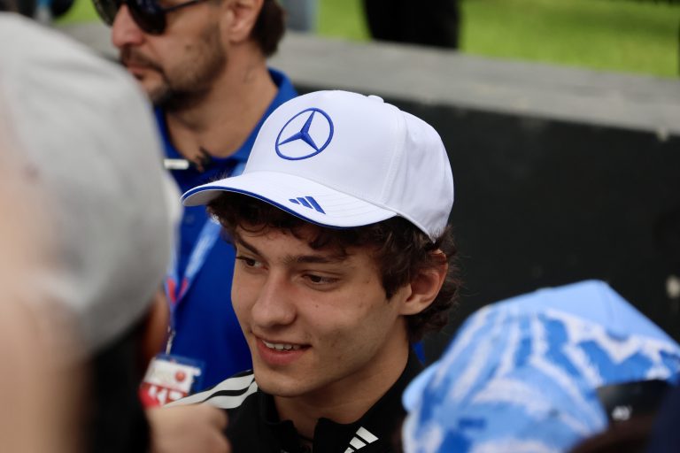 Kimi Antonelli al Melbourne Walk durante il GP d’Australia 2026