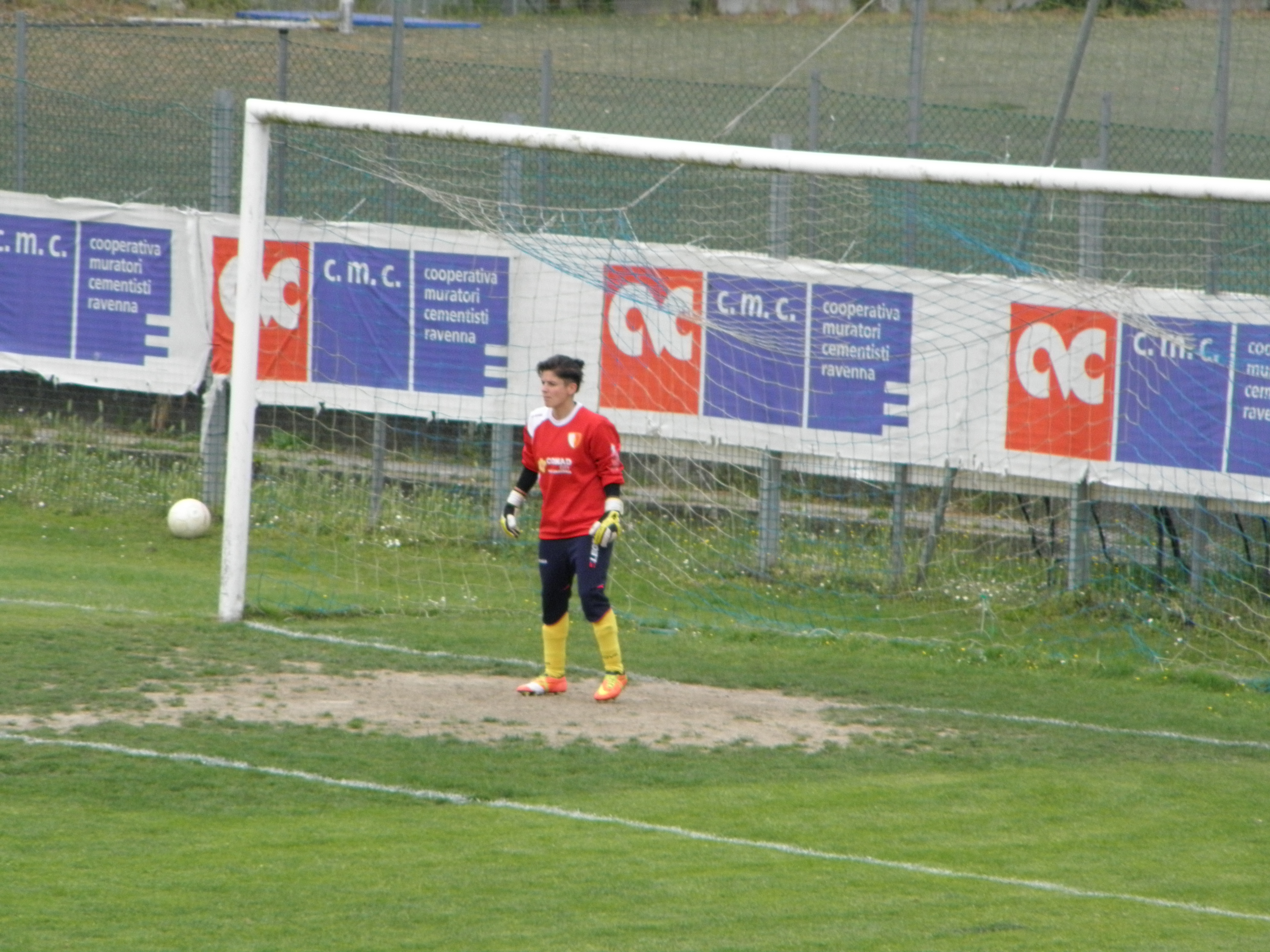 Stadio Germano Todoli di Cervia durante una partita di calcio femminile