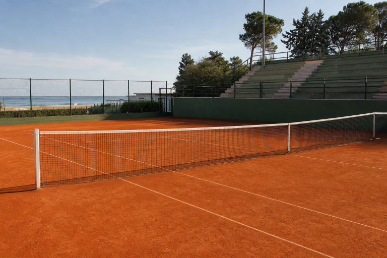 Campo da tennis in terra rossa per la guida al Challenger di Cattolica 2026
