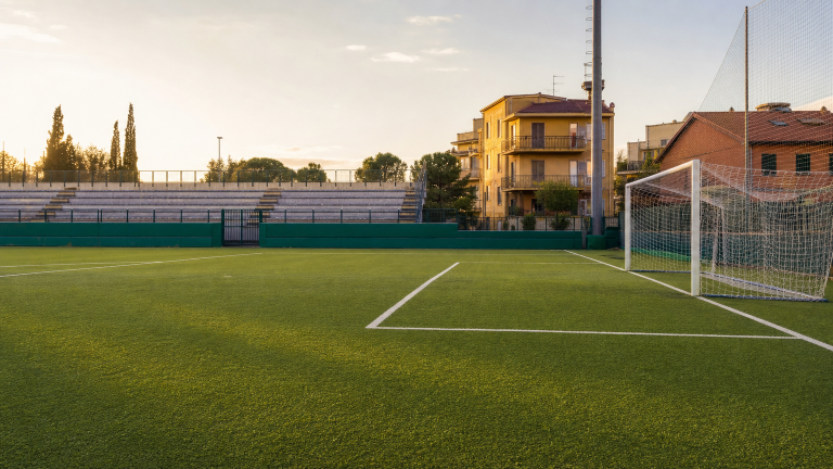 Campo di calcio giovanile per la finale Grifone-Piacenza Under 17