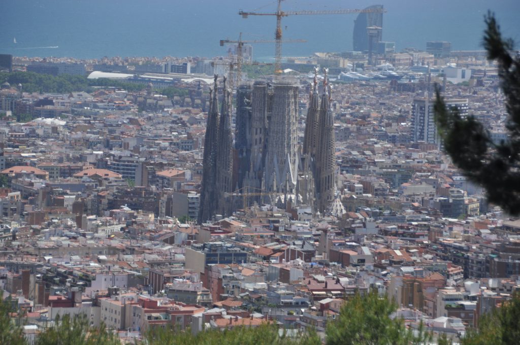 Sagrada Familia a Barcellona, città di arrivo della seconda tappa del Tour de France 2026