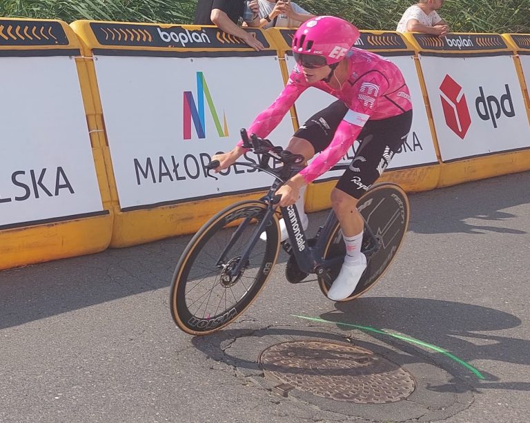 Ciclista al Tour de Pologne per la tappa Gdynia-Koszalin 2026