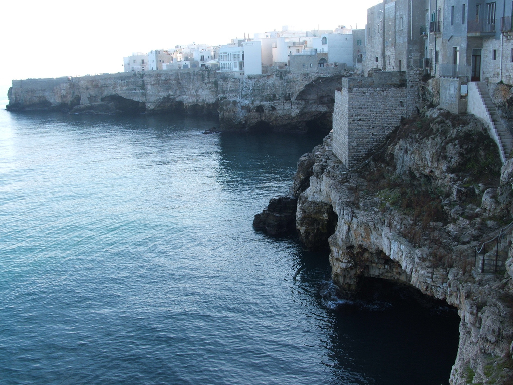 Polignano a Mare in Puglia per In viaggio con TV8