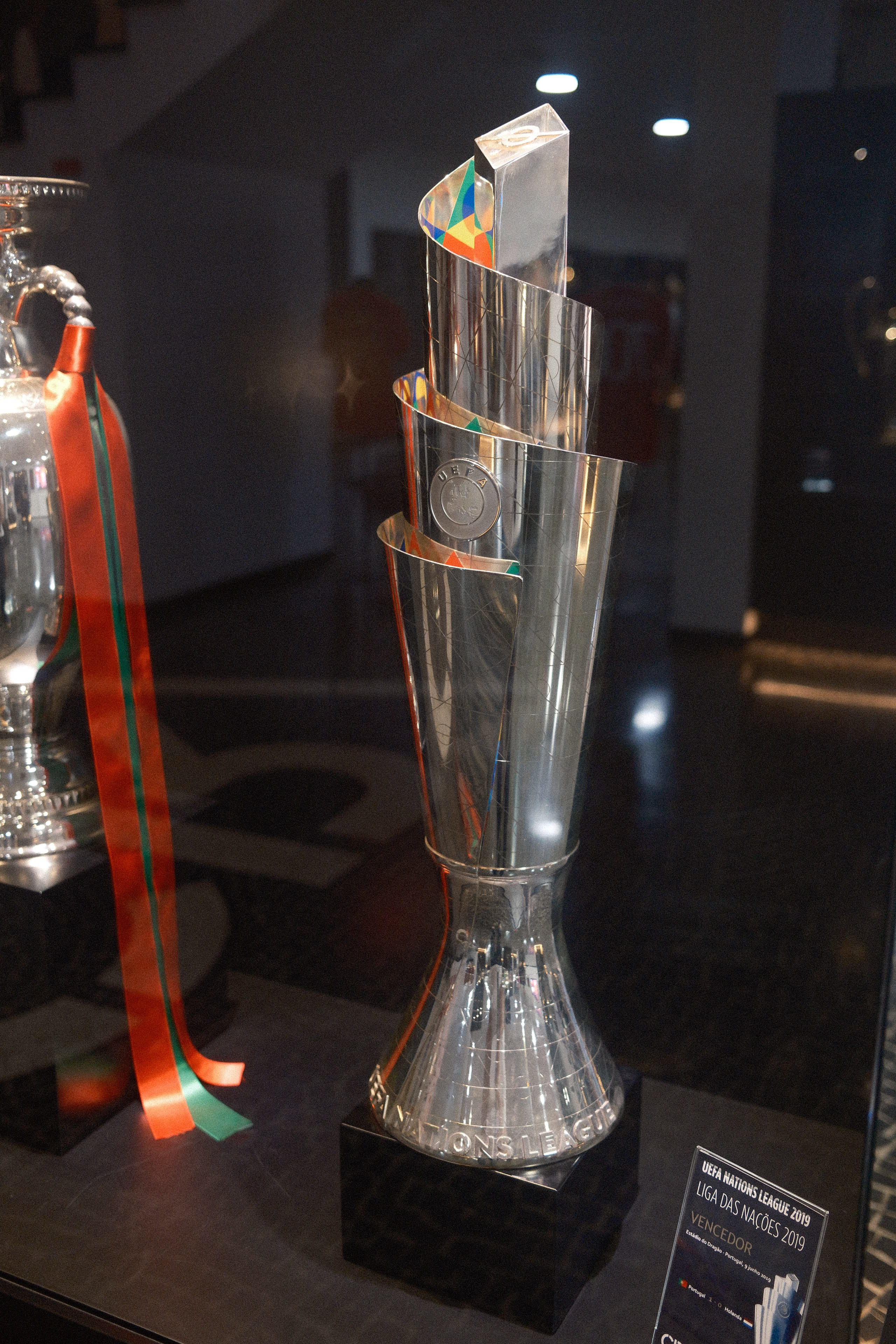 Trofeo UEFA Nations League esposto al Museo CR7