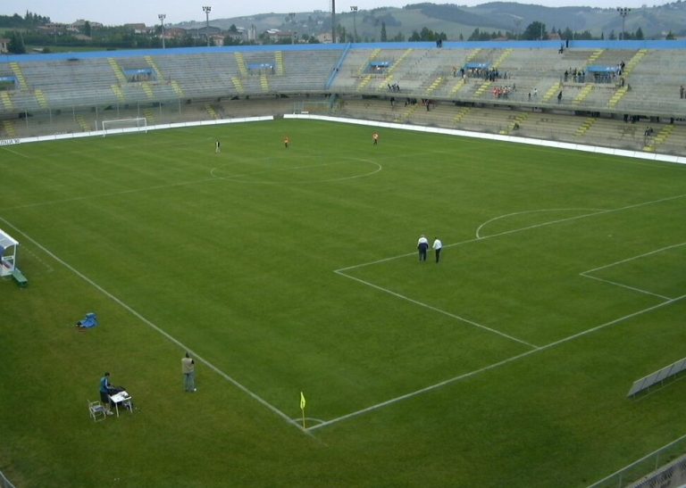 Stadio Antonio Molinari di Campobasso per Campobasso-Torres