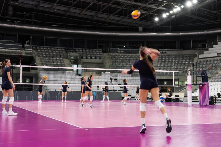 Campo indoor di volley femminile per Milano-Firenze in TV e streaming