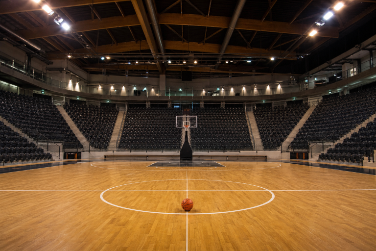 Campo da basket indoor per Tortona-Le Mans di EuroCup